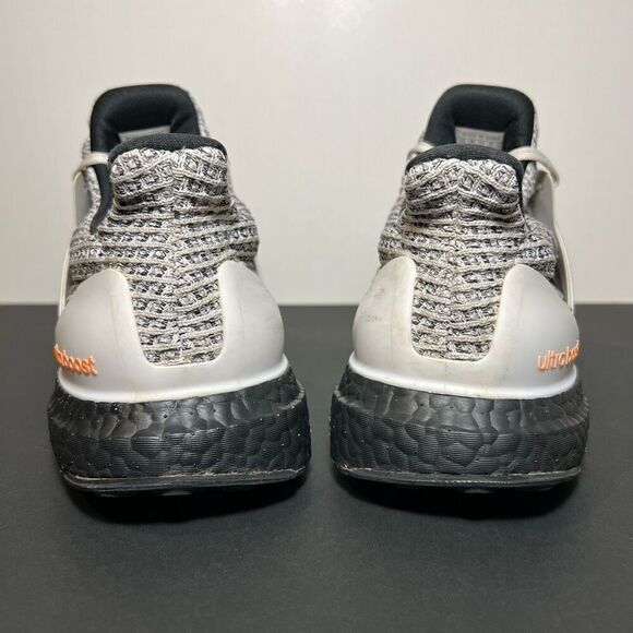 Mens ADIDAS Ultra Boost 4.0 DNA Oreo Athletic Shoes / Size 12 - Picture 4 of 9